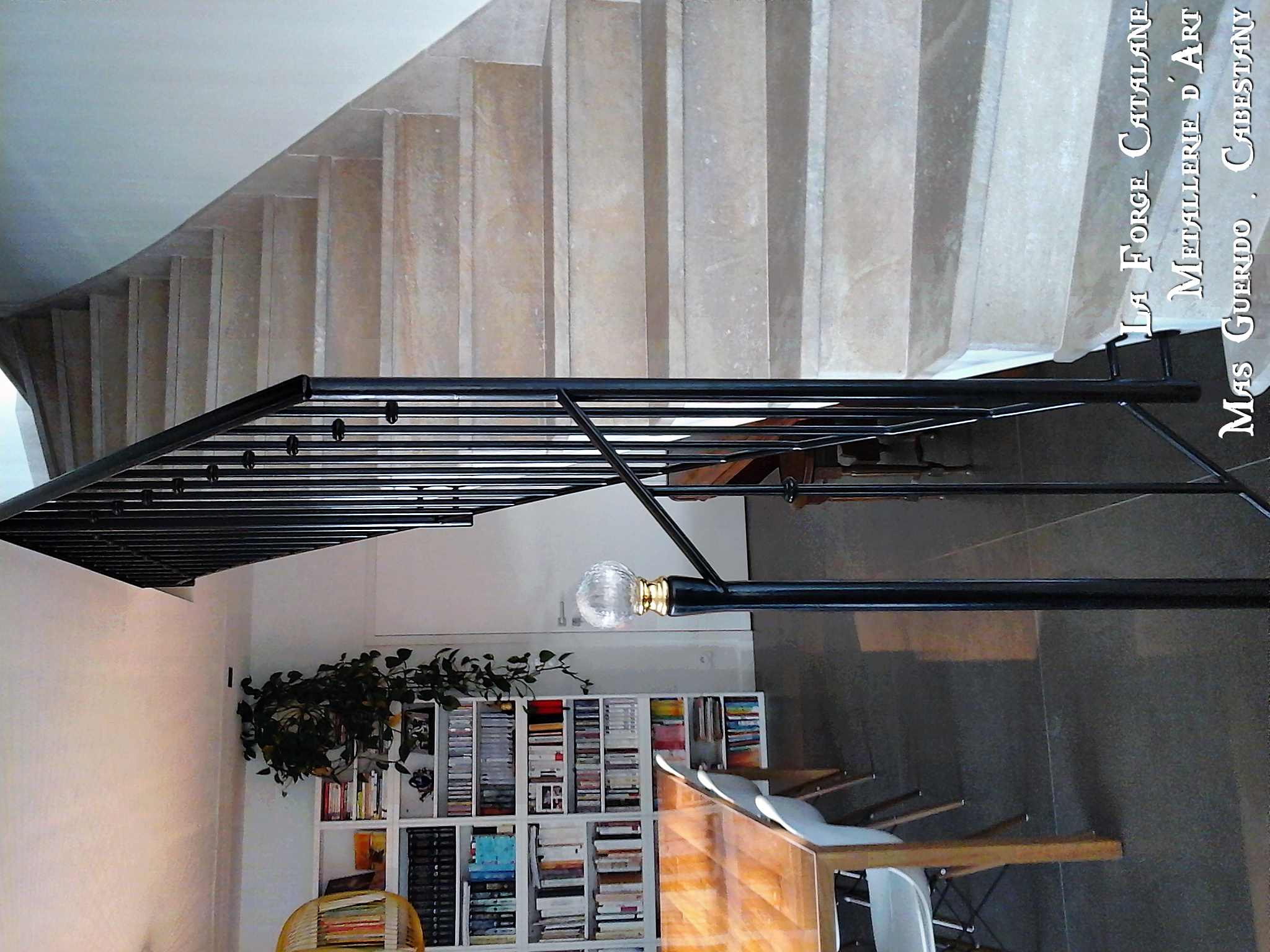 rampant debillarde barreaudage vertical bagues fer forge catalane 3.jpg